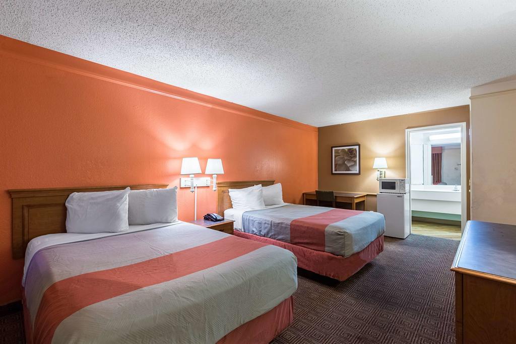 Motel 6 Houston Medical Center - Reliant Park Bagian luar foto