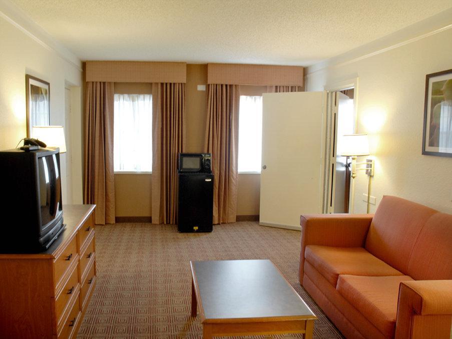 Motel 6 Houston Medical Center - Reliant Park Bagian luar foto