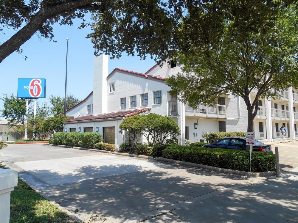Motel 6 Houston Medical Center - Reliant Park Bagian luar foto
