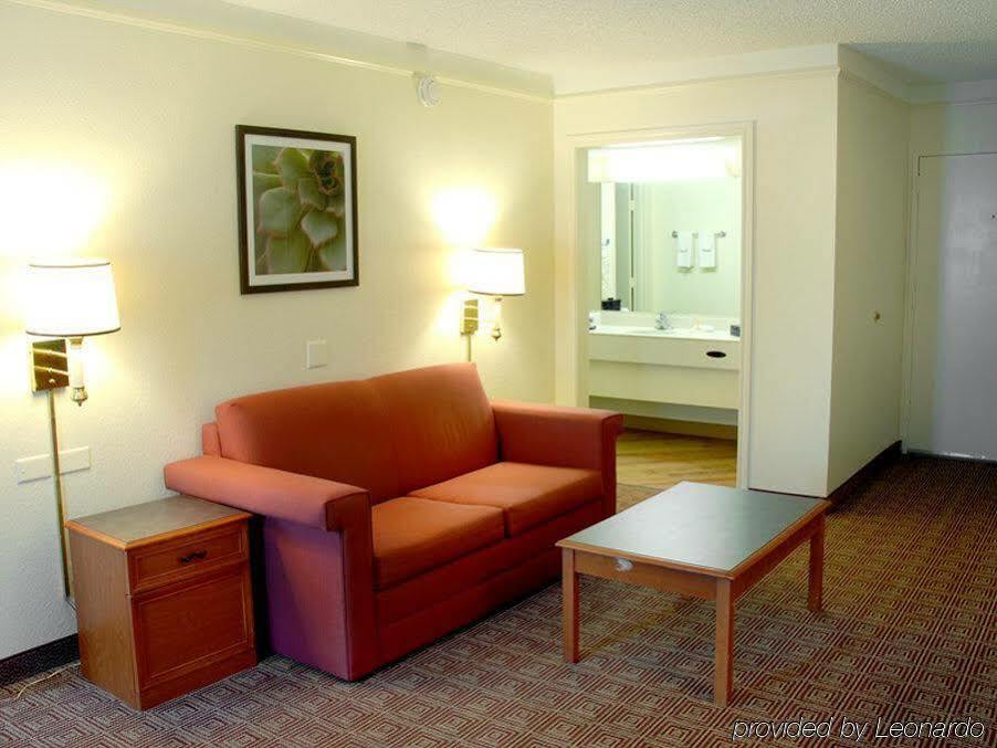 Motel 6 Houston Medical Center - Reliant Park Bagian luar foto